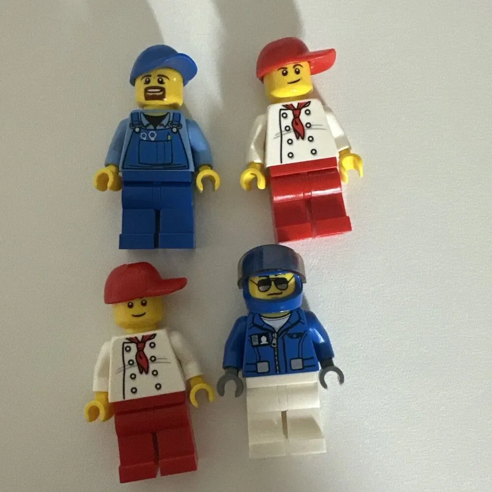 LEGO City Minifigure Lot of 12 Barista, Lego store employee, chef, Kings Knight